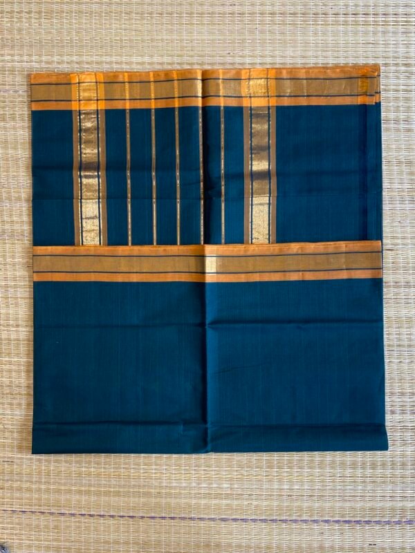 Traditional Handloom Cotton Saree  - Plain Deep Green - Image 3
