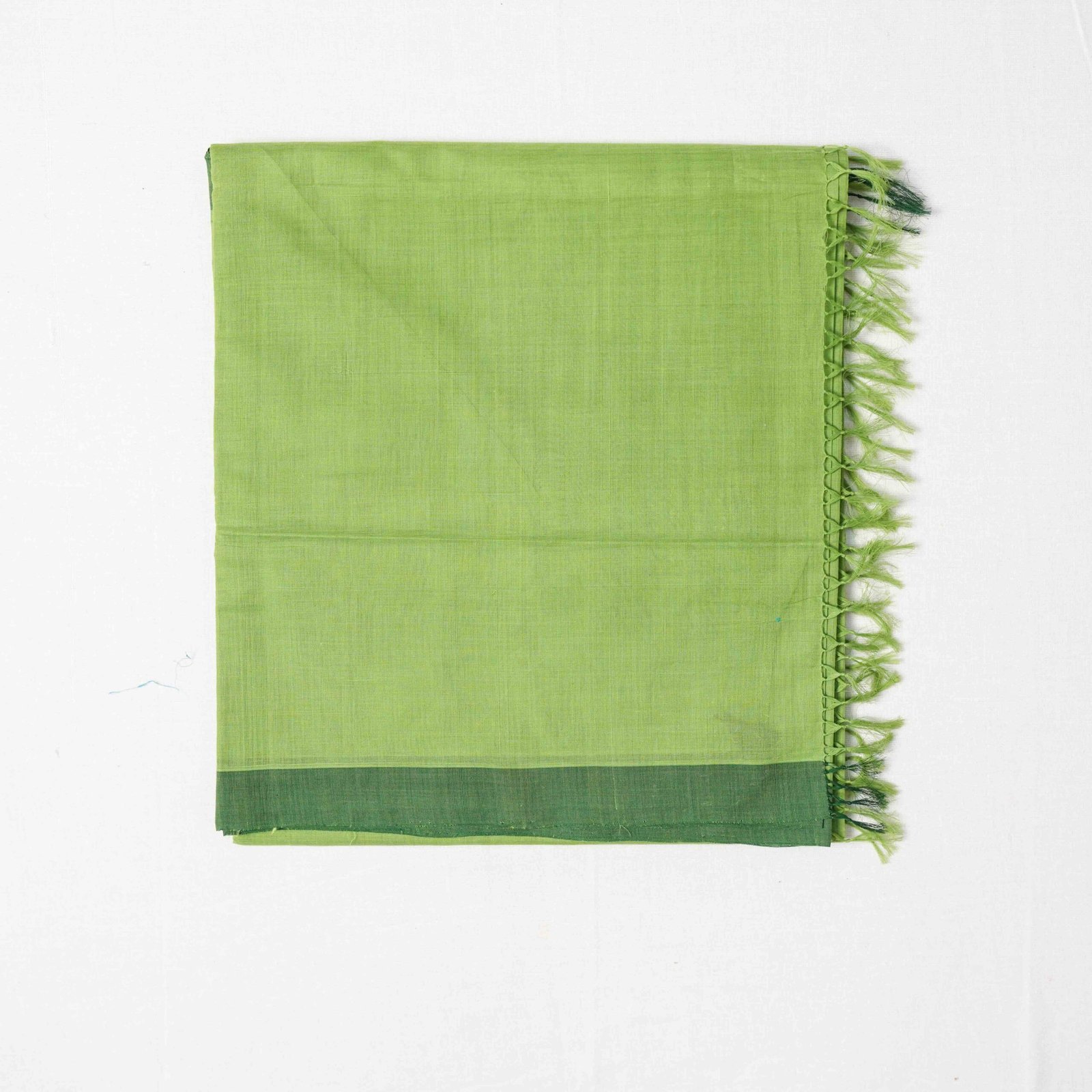 nurpu plain saree with designer tassles